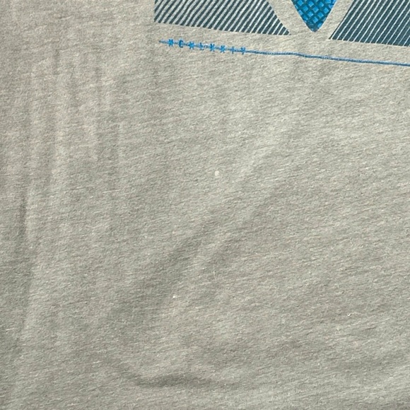 Fox Y2K Premium Gray V-Neck T-Shirt - Picture 4 of 5